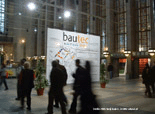 Targi budowlane Bautec Berlin 2006 hala wejściowa.